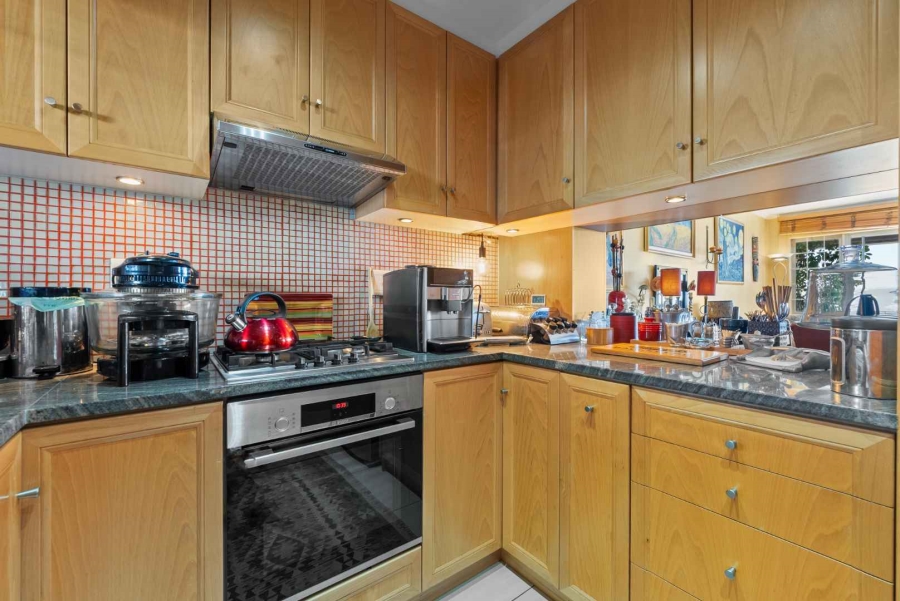2 Bedroom Property for Sale in Devils Peak Western Cape